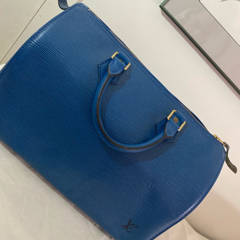 Blue Louis Vuitton 35 leather